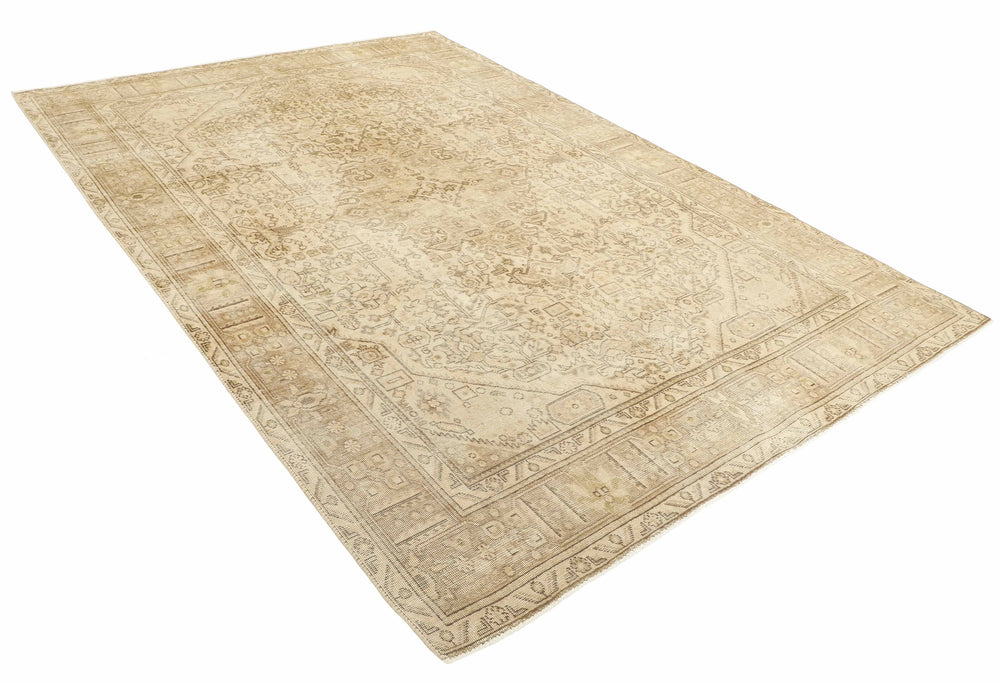 Vintage Royal Collection: Antique Persian Hand-Knotted Rugs in Stonewashed, Recoloured Finishes192 cm x 287 cm