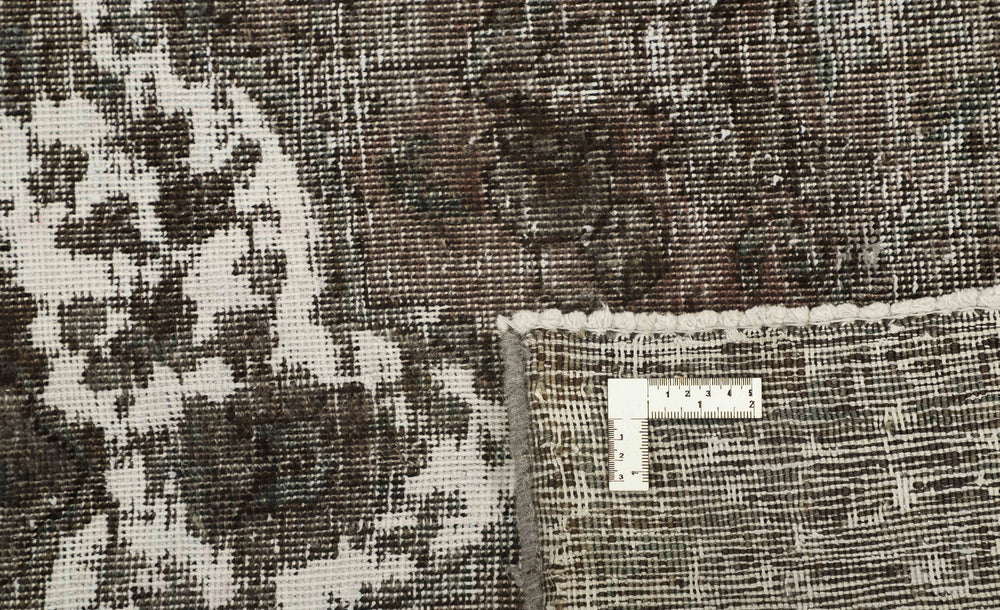 Vintage Royal Collection: Antique Persian Hand-Knotted Rugs in Stonewashed, Recoloured Finishes204 cm x 298 cm