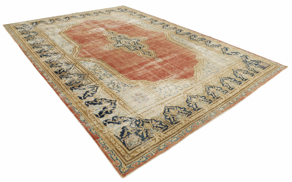 Vintage Kerman Fine Collection: Antique Persian Hand-Knotted Rugs in Stonewashed, Recoloured Finishes288 cm x 406 cm