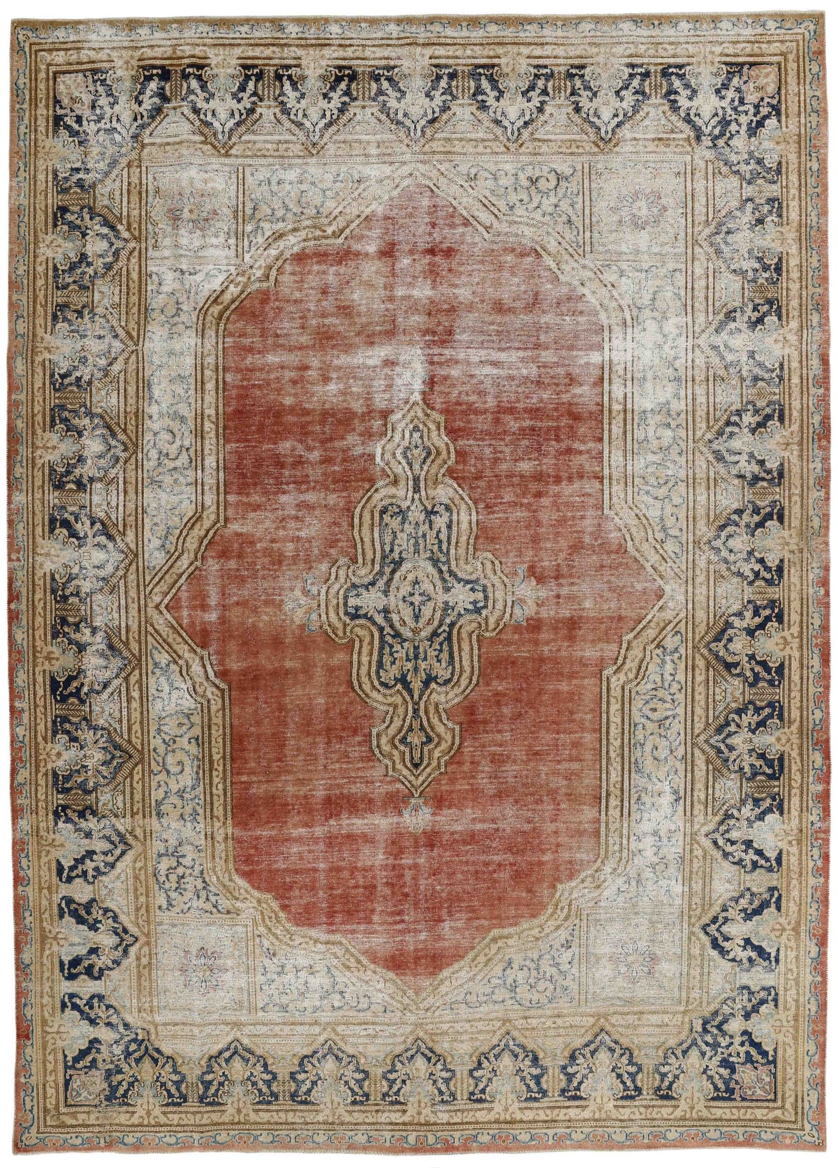 Vintage Kerman Fine Collection: Antique Persian Hand-Knotted Rugs in Stonewashed, Recoloured Finishes288 cm x 406 cm