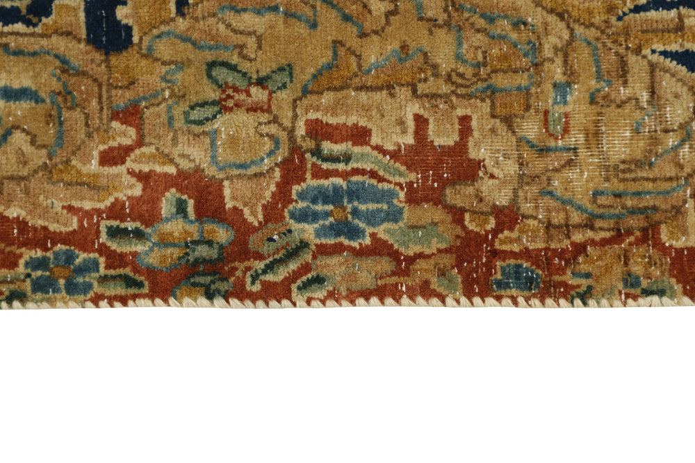Vintage Kerman Fine Collection: Antique Persian Hand-Knotted Rugs in Stonewashed, Recoloured Finishes295 cm x 402 cm