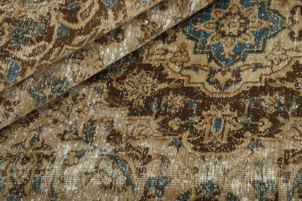 Vintage Royal Collection: Antique Persian Hand-Knotted Rugs in Stonewashed, Recoloured Finishes240 cm x 335 cm