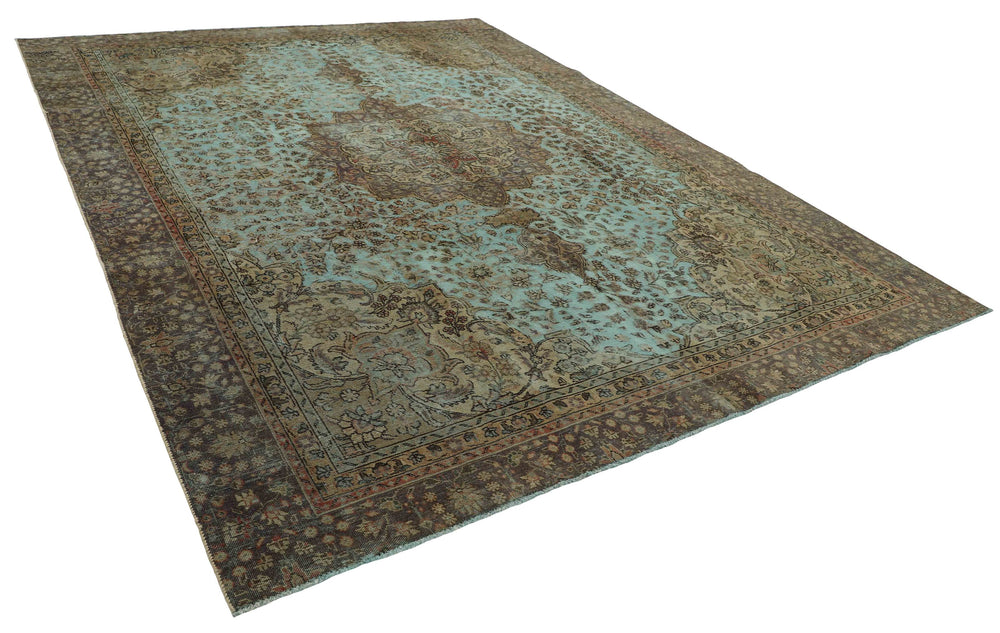 Vintage Royal Collection: Antique Persian Hand-Knotted Rugs in Stonewashed, Recoloured Finishes275 cm x 355 cm