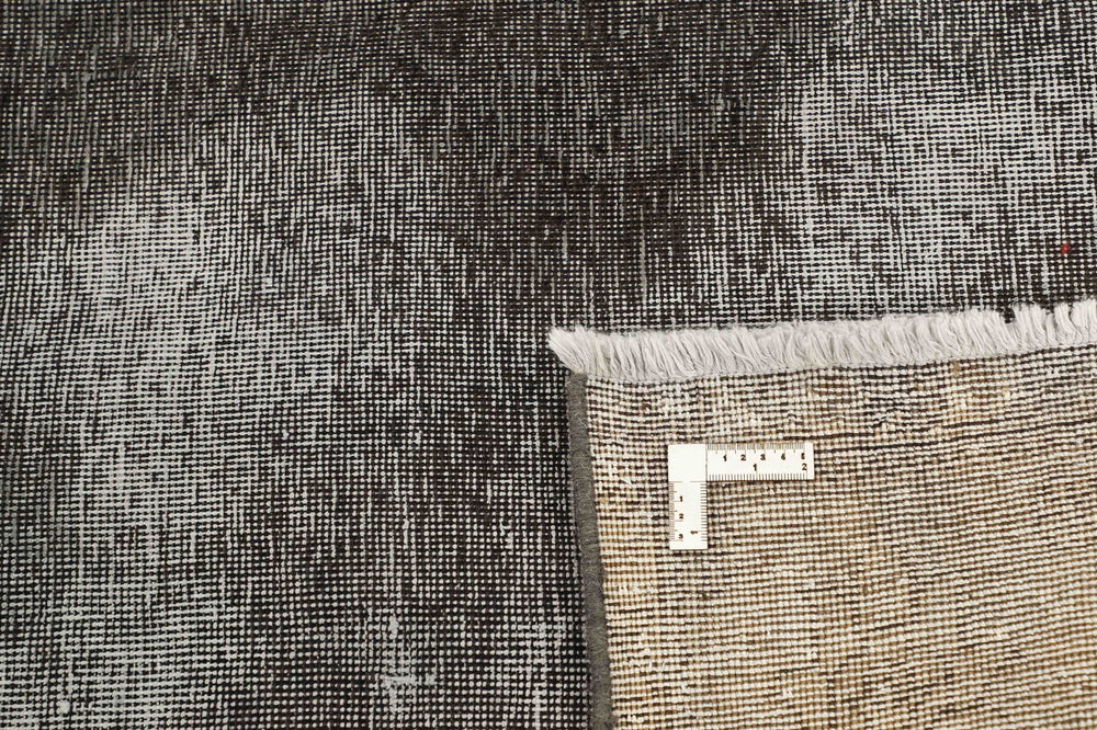 Vintage Royal Collection: Antique Persian Hand-Knotted Rugs in Stonewashed, Recoloured Finishes200 cm x 293 cm