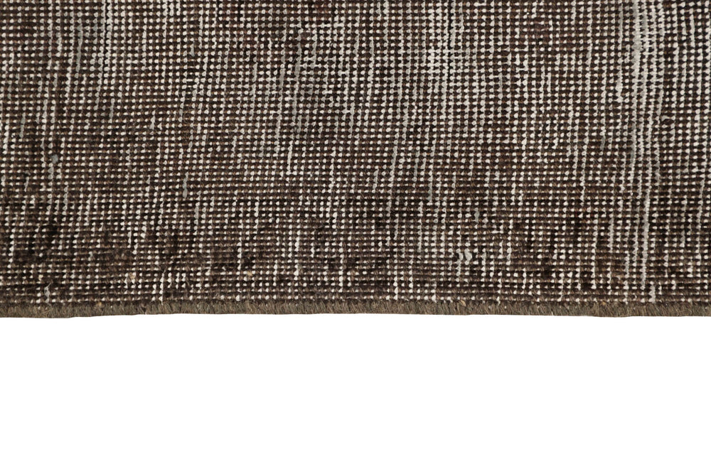 Vintage Royal Collection: Antique Persian Hand-Knotted Rugs in Stonewashed, Recoloured Finishes200 cm x 278 cm