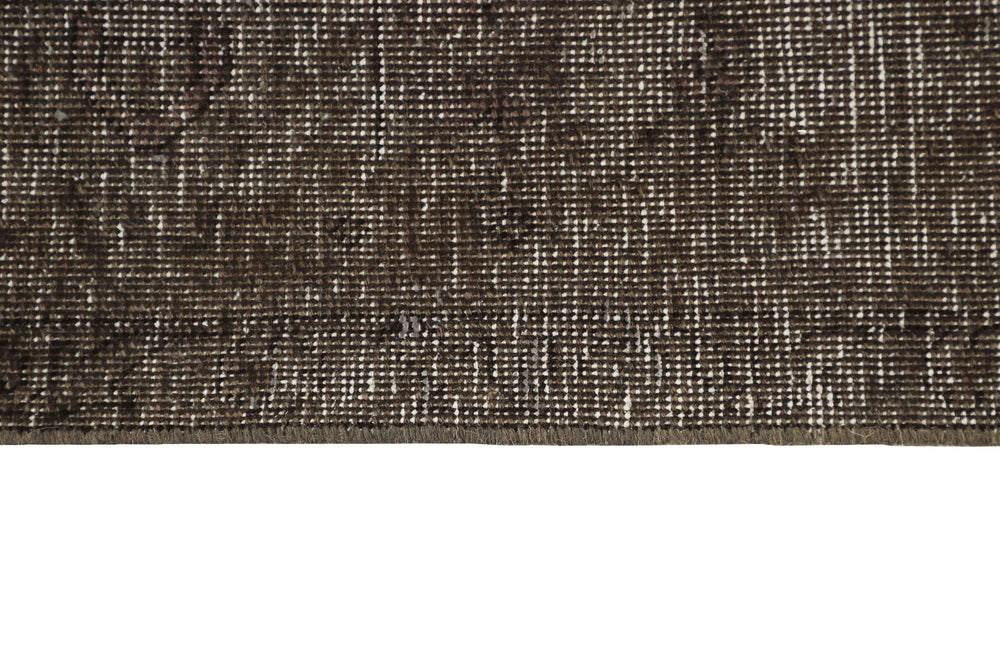 Vintage Royal Collection: Antique Persian Hand-Knotted Rugs in Stonewashed, Recoloured Finishes198 cm x 276 cm