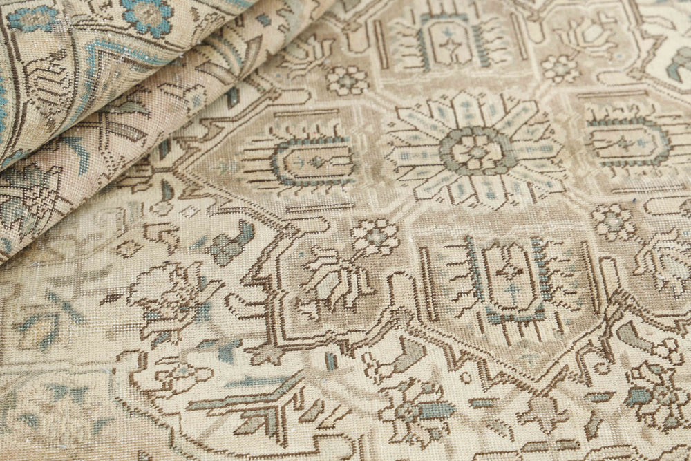 Vintage Royal Collection: Antique Persian Hand-Knotted Rugs in Stonewashed, Recoloured Finishes299 cm x 394 cm