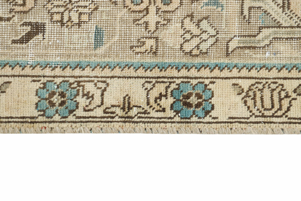 Vintage Royal Collection: Antique Persian Hand-Knotted Rugs in Stonewashed, Recoloured Finishes299 cm x 394 cm
