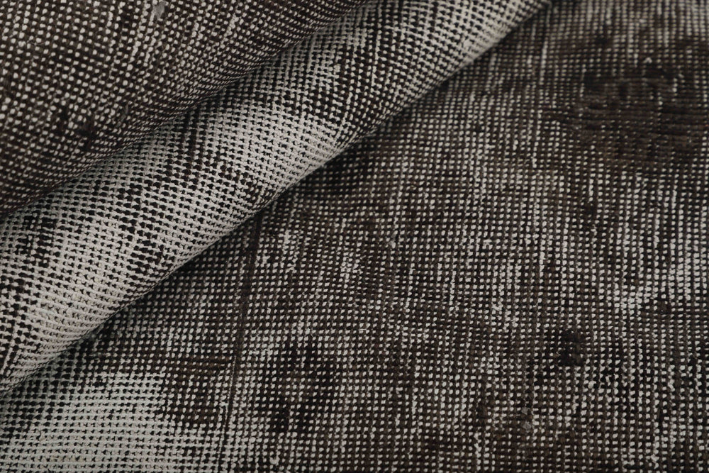 Vintage Royal Collection: Antique Persian Hand-Knotted Rugs in Stonewashed, Recoloured Finishes195 cm x 281 cm