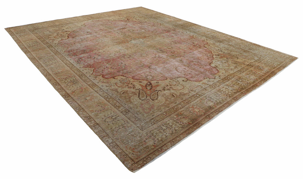 Vintage Royal Collection: Antique Persian Hand-Knotted Rugs in Stonewashed, Recoloured Finishes285 cm x 379 cm