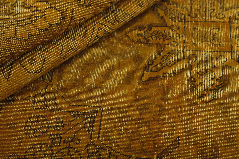 Vintage Royal Collection: Antique Persian Hand-Knotted Rugs in Stonewashed, Recoloured Finishes248 cm x 352 cm
