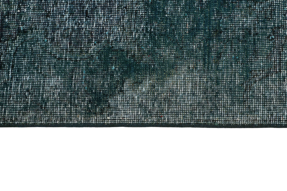 Vintage Royal Collection: Antique Persian Hand-Knotted Rugs in Stonewashed, Recoloured Finishes195 cm x 282 cm