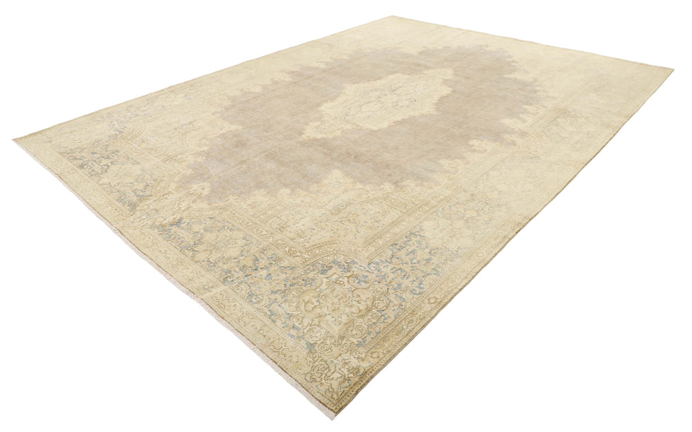 Vintage Kerman Collection: Antique Persian Hand-Knotted Rugs in Recoloured, Stonewashed Finishes269 cm x 364 cm