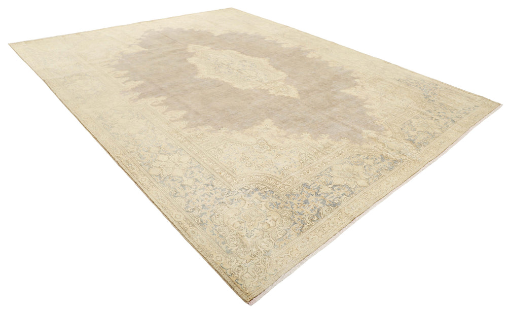Vintage Kerman Collection: Antique Persian Hand-Knotted Rugs in Recoloured, Stonewashed Finishes269 cm x 364 cm