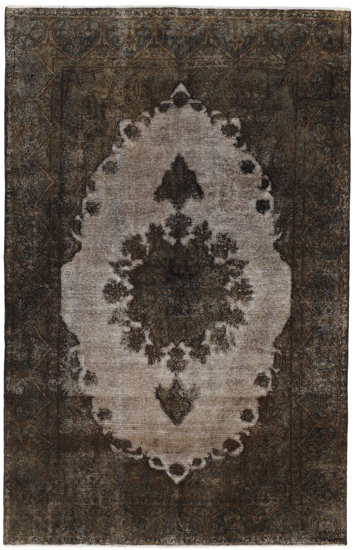 Vintage Kerman Collection: Antique Persian Hand-Knotted Rugs in Recoloured, Stonewashed Finishes150 cm x 237 cm