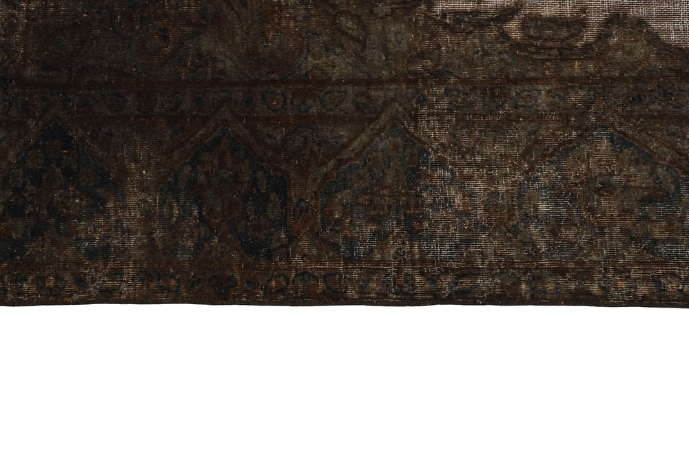 Vintage Kerman Collection: Antique Persian Hand-Knotted Rugs in Recoloured, Stonewashed Finishes150 cm x 237 cm