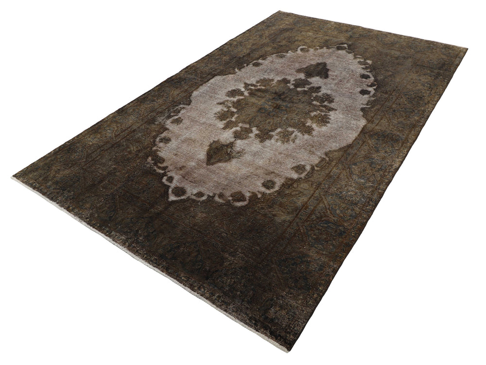 Vintage Kerman Collection: Antique Persian Hand-Knotted Rugs in Recoloured, Stonewashed Finishes150 cm x 237 cm