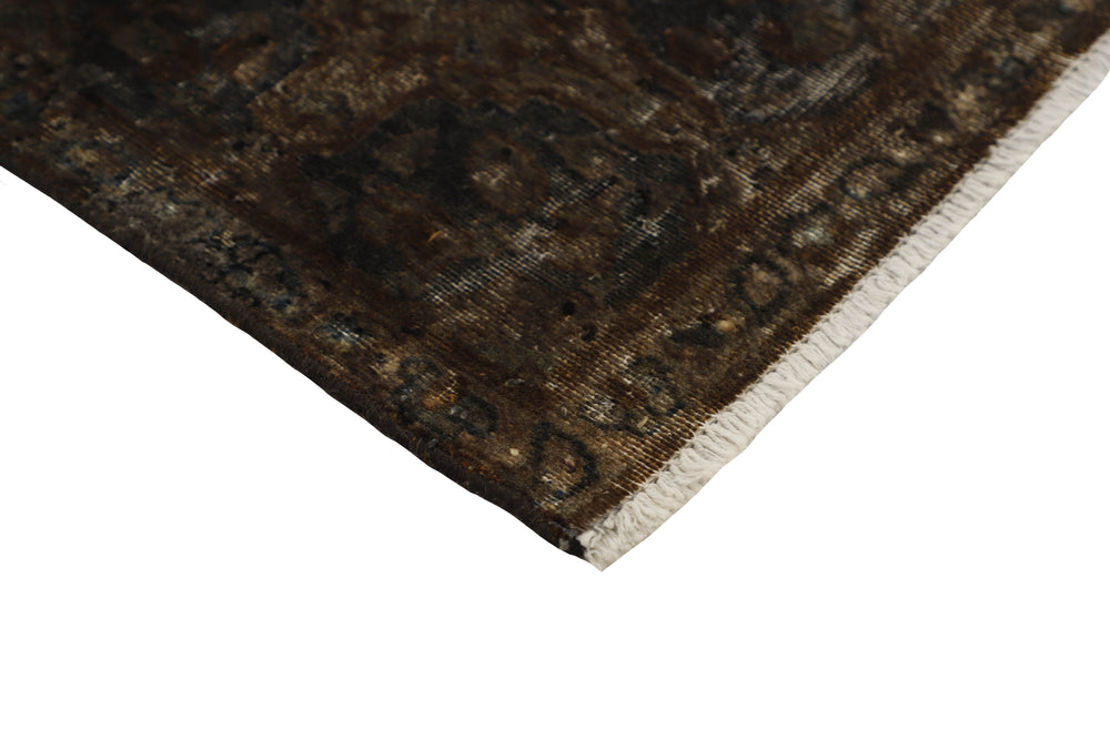 Vintage Kerman Collection: Antique Persian Hand-Knotted Rugs in Recoloured, Stonewashed Finishes150 cm x 237 cm