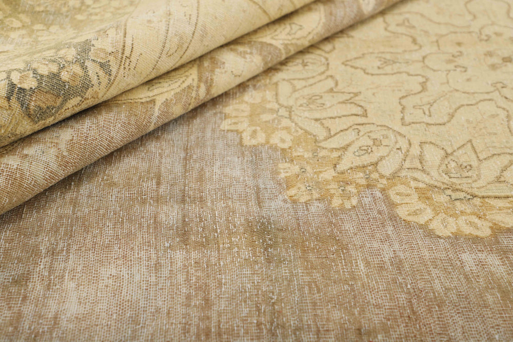 Vintage Kerman Collection: Antique Persian Hand-Knotted Rugs in Recoloured, Stonewashed Finishes224 cm x 319 cm