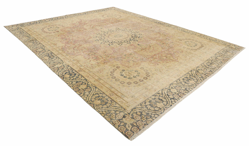Vintage Kerman Collection: Antique Persian Hand-Knotted Rugs in Recoloured, Stonewashed Finishes267 cm x 364 cm