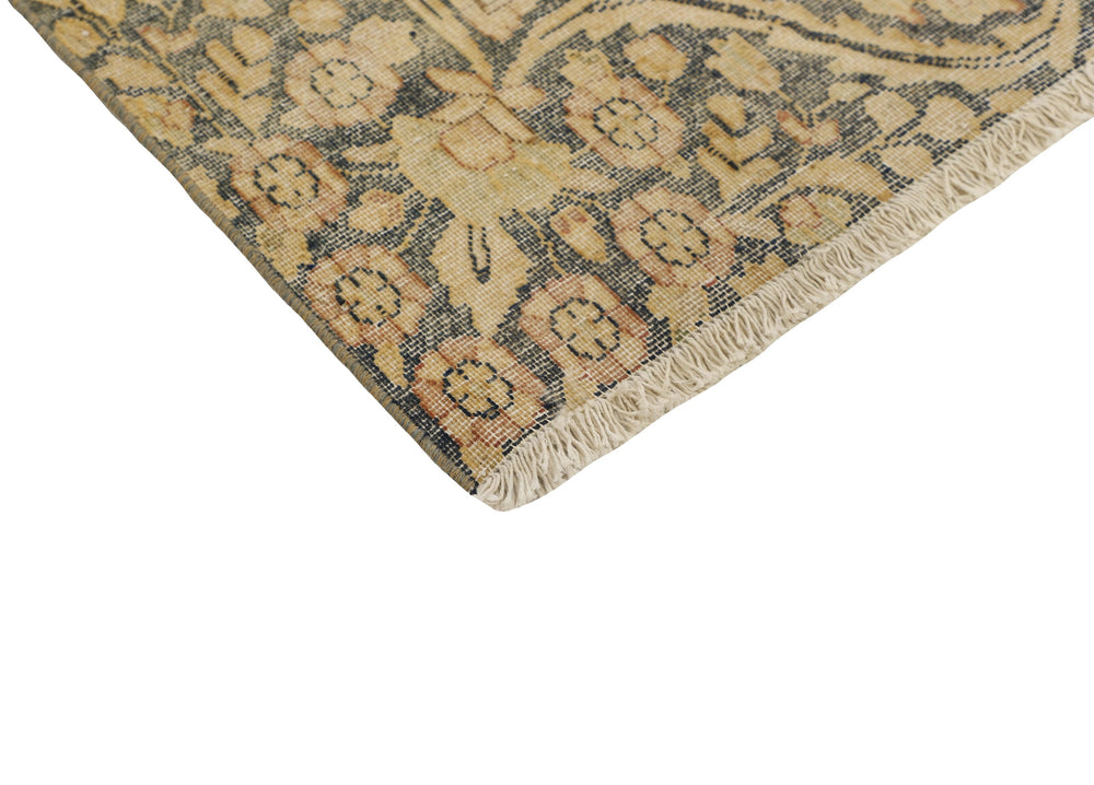 Vintage Kerman Collection: Antique Persian Hand-Knotted Rugs in Recoloured, Stonewashed Finishes267 cm x 364 cm