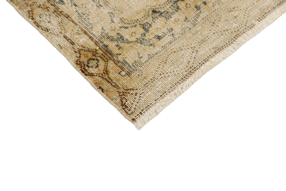 Vintage Kerman Collection: Antique Persian Hand-Knotted Rugs in Recoloured, Stonewashed Finishes242 cm x 362 cm