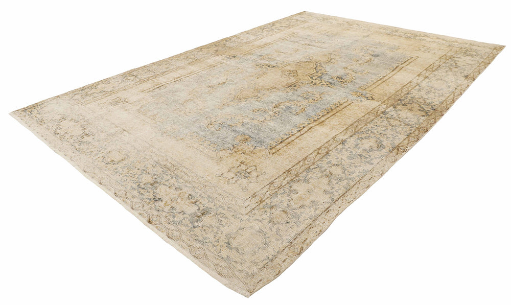 Vintage Kerman Collection: Antique Persian Hand-Knotted Rugs in Recoloured, Stonewashed Finishes242 cm x 362 cm