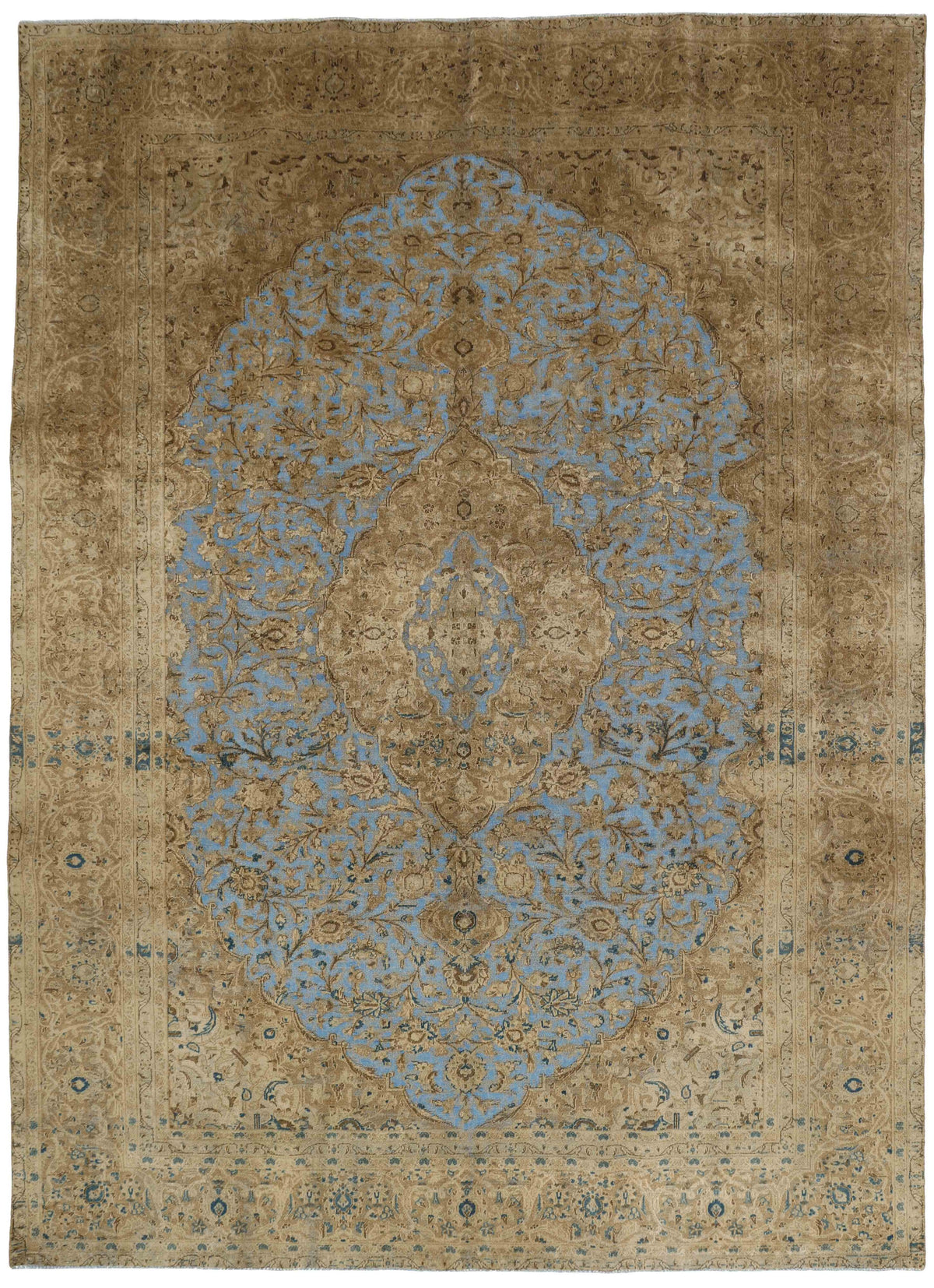 Vintage Royal Collection: Antique Persian Hand-Knotted Rugs in Stonewashed, Recoloured Finishes279 cm x 387 cm