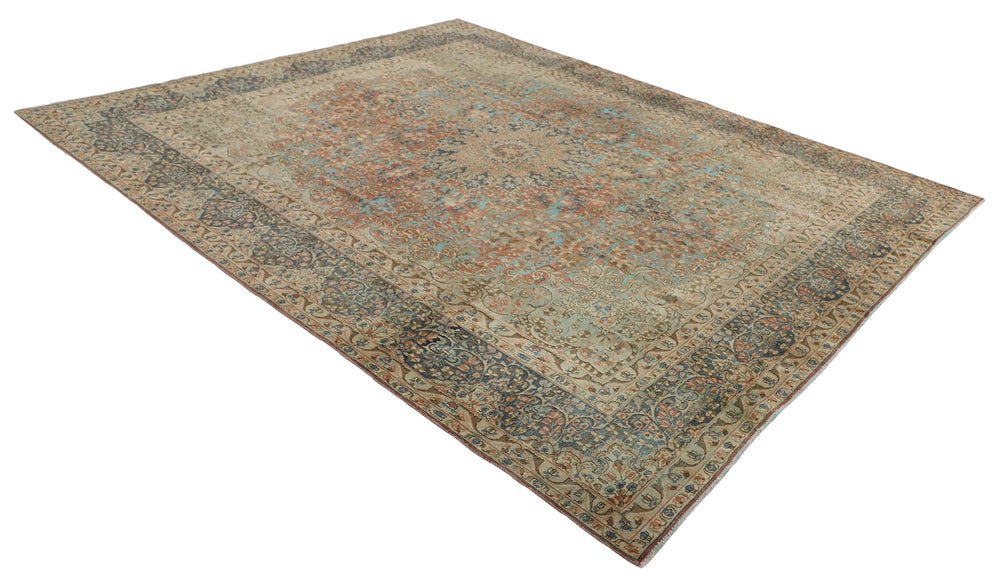 Vintage Kerman Collection: Antique Persian Hand-Knotted Rugs in Recoloured, Stonewashed Finishes300 cm x 393 cm