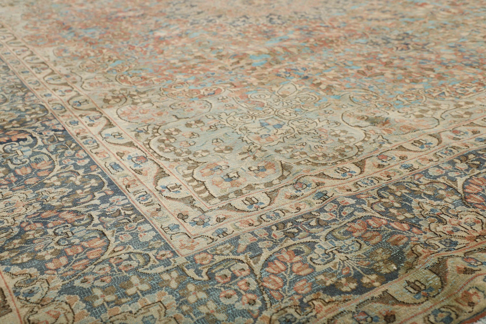 Vintage Kerman Collection: Antique Persian Hand-Knotted Rugs in Recoloured, Stonewashed Finishes300 cm x 393 cm