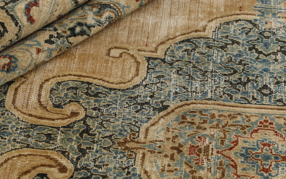 Vintage Royal Collection: Antique Persian Hand-Knotted Rugs in Stonewashed, Recoloured Finishes300 cm x 407 cm