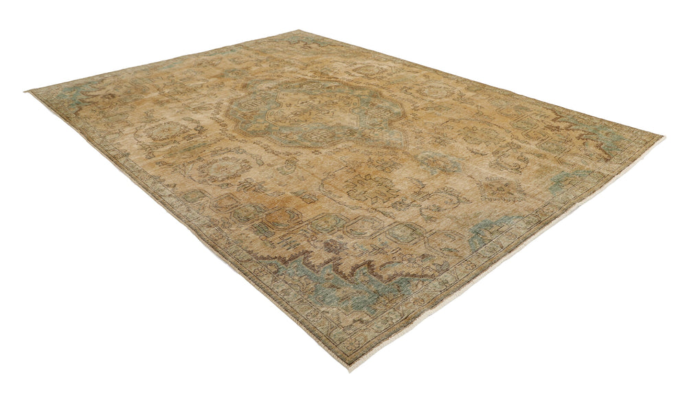 Vintage Royal Collection: Antique Persian Hand-Knotted Rugs in Stonewashed, Recoloured Finishes233 cm x 324 cm