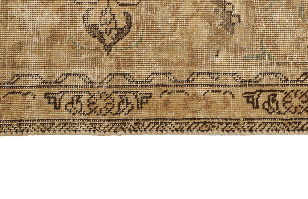 Vintage Royal Collection: Antique Persian Hand-Knotted Rugs in Stonewashed, Recoloured Finishes246 cm x 339 cm