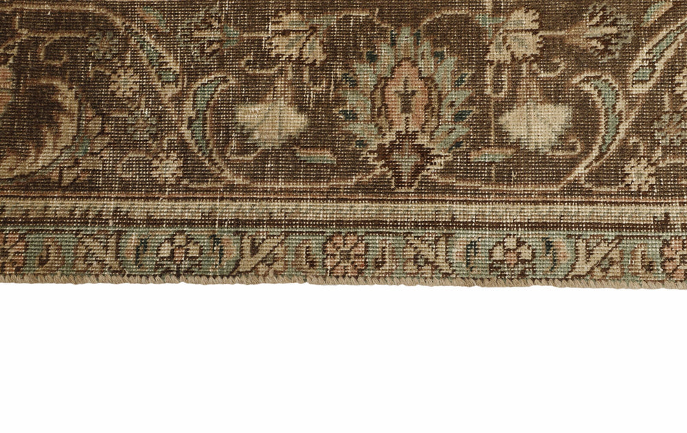 Vintage Royal Collection: Antique Persian Hand-Knotted Rugs in Stonewashed, Recoloured Finishes240 cm x 337 cm