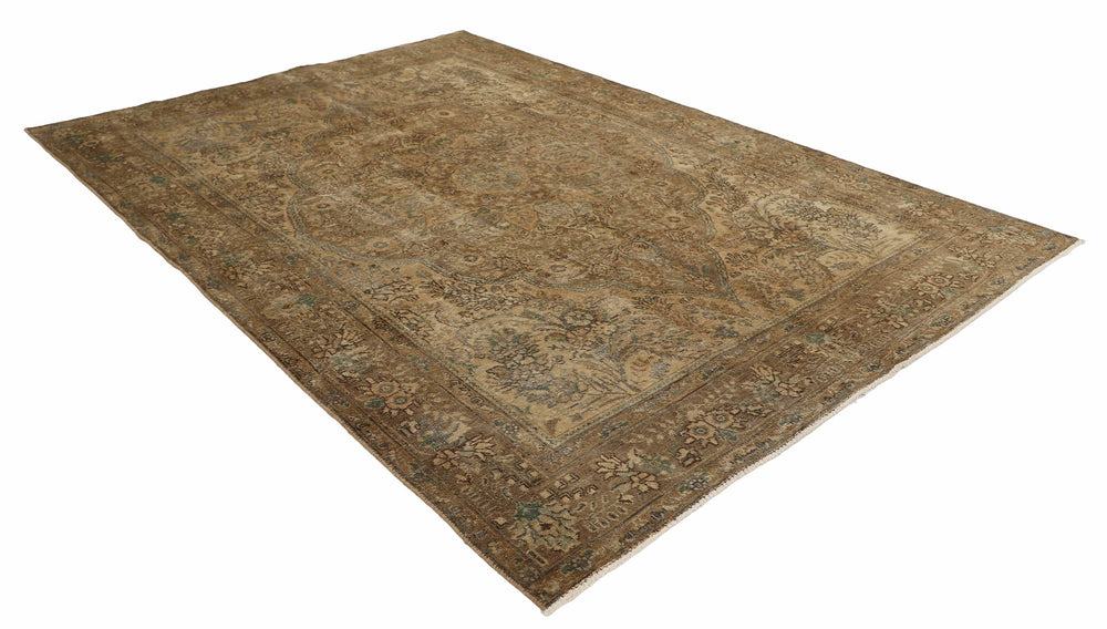 Vintage Royal Collection: Antique Persian Hand-Knotted Rugs in Stonewashed, Recoloured Finishes207 cm x 292 cm
