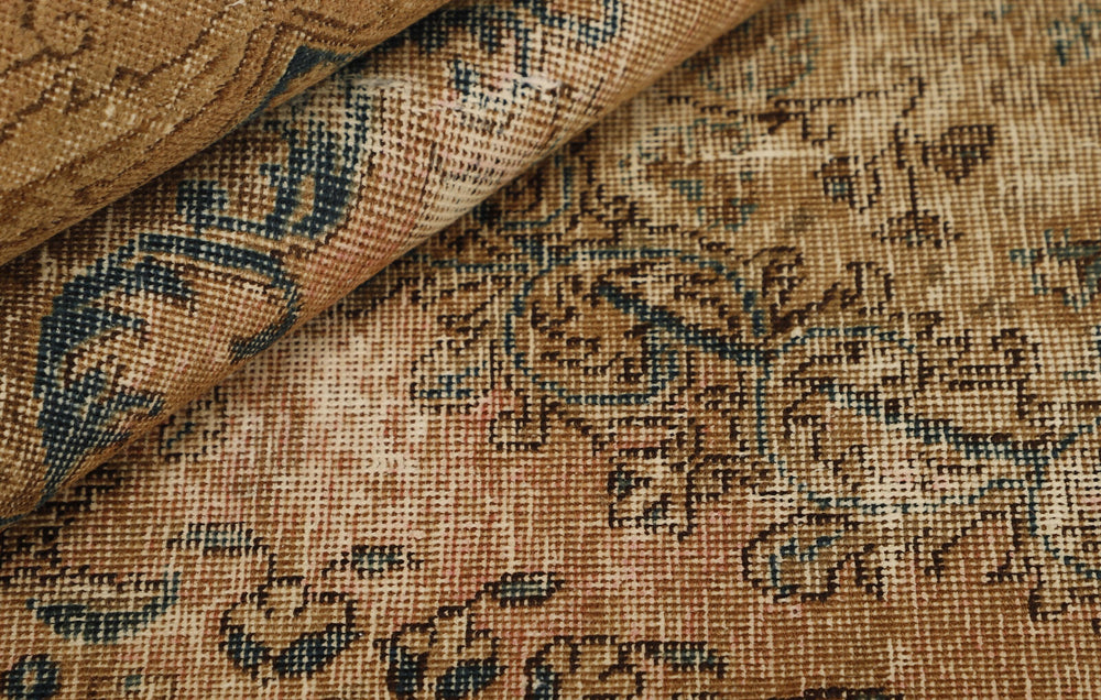 Vintage Royal Collection: Antique Persian Hand-Knotted Rugs in Stonewashed, Recoloured Finishes223 cm x 311 cm