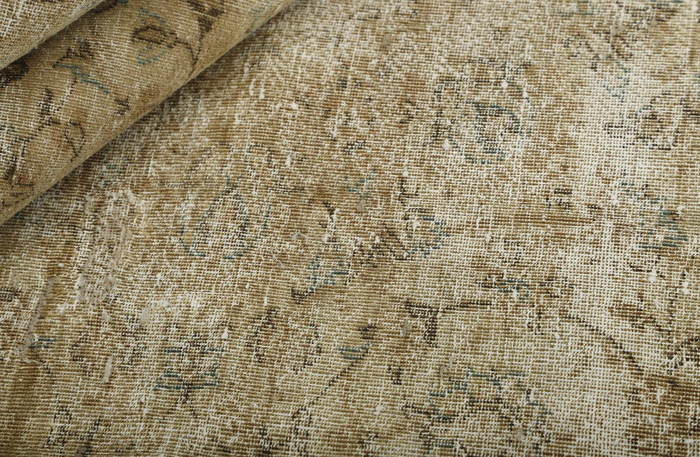 Vintage Royal Collection: Antique Persian Hand-Knotted Rugs in Stonewashed, Recoloured Finishes185 cm x 278 cm