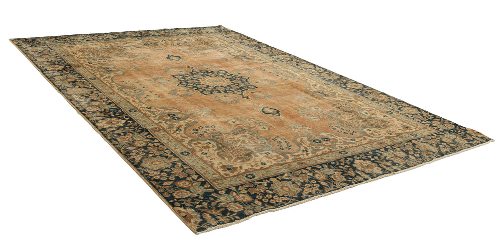 Vintage Royal Collection: Antique Persian Hand-Knotted Rugs in Stonewashed, Recoloured Finishes223 cm x 320 cm