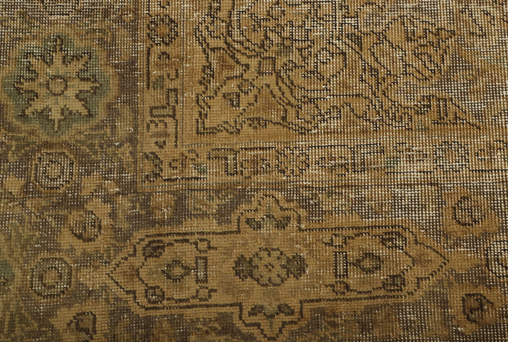 Vintage Royal Collection: Antique Persian Hand-Knotted Rugs in Stonewashed, Recoloured Finishes235 cm x 323 cm