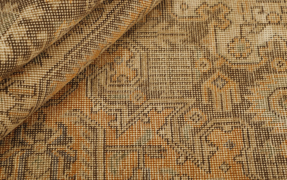 Vintage Royal Collection: Antique Persian Hand-Knotted Rugs in Stonewashed, Recoloured Finishes196 cm x 285 cm