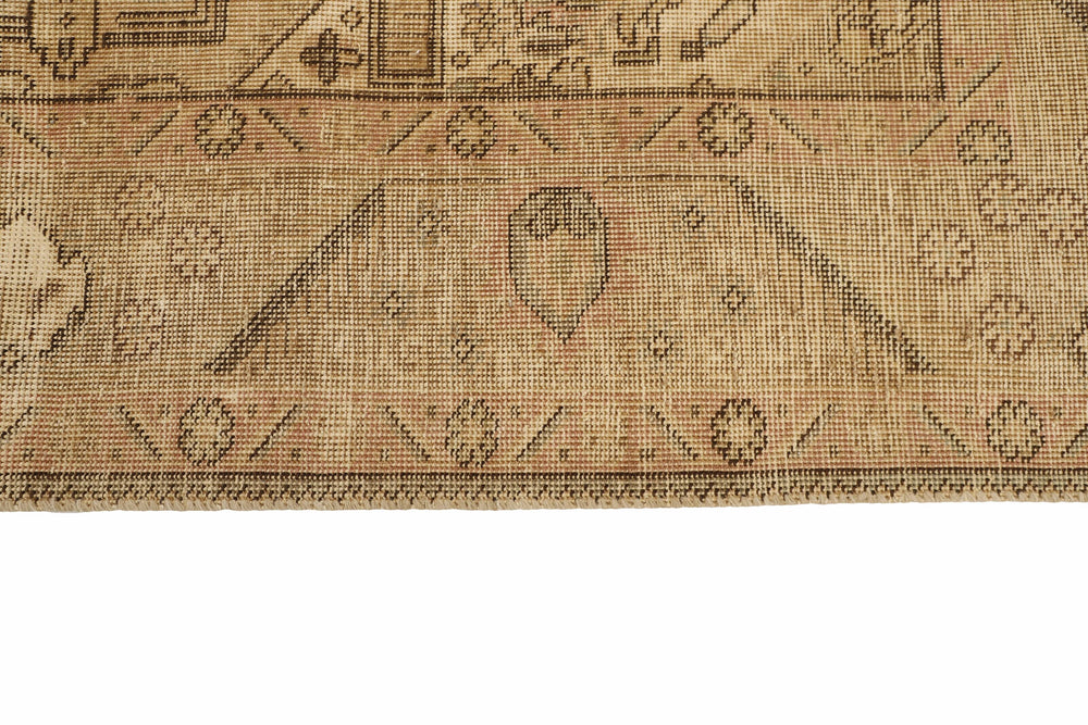 Vintage Royal Collection: Antique Persian Hand-Knotted Rugs in Stonewashed, Recoloured Finishes197 cm x 284 cm