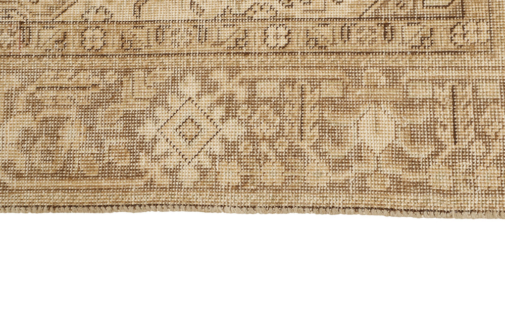 Vintage Royal Collection: Antique Persian Hand-Knotted Rugs in Stonewashed, Recoloured Finishes184 cm x 283 cm