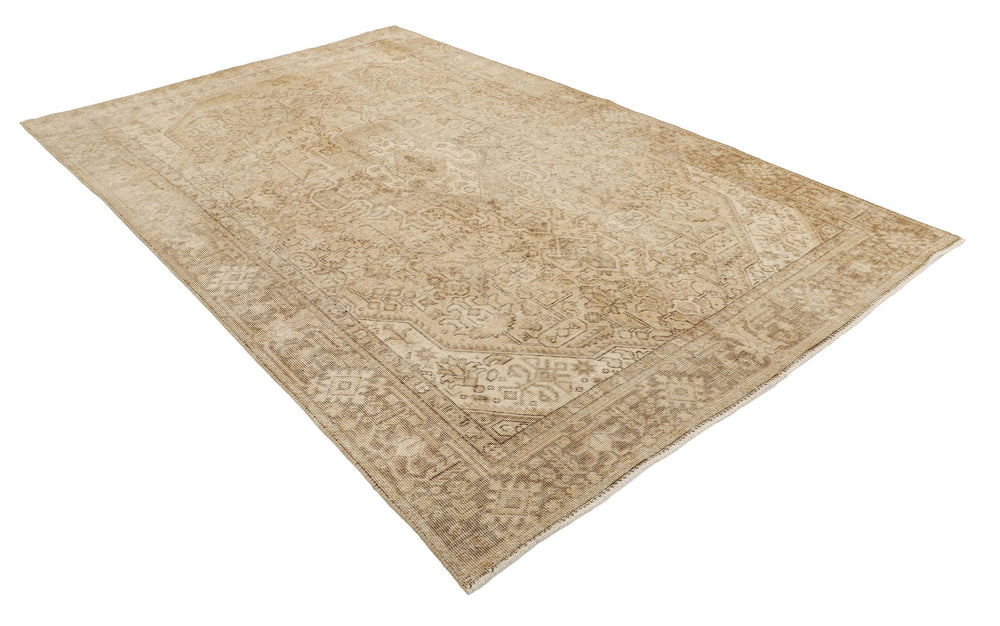 Vintage Royal Collection: Antique Persian Hand-Knotted Rugs in Stonewashed, Recoloured Finishes184 cm x 283 cm