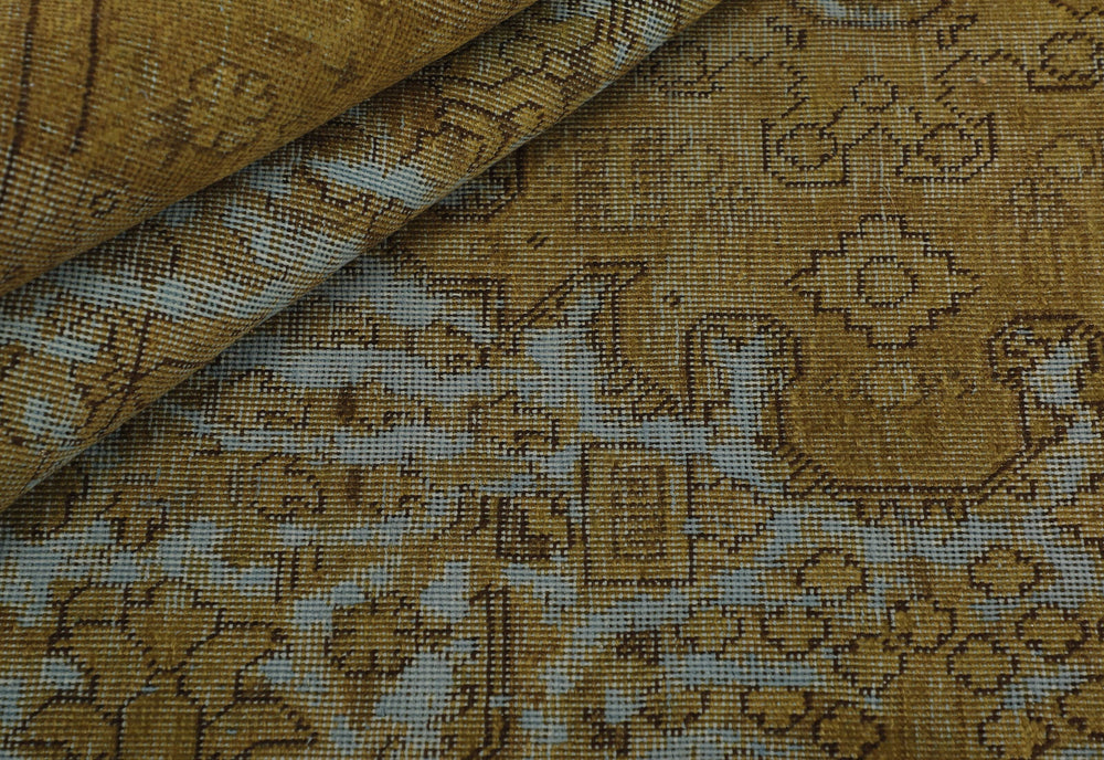 Vintage Royal Collection: Antique Persian Hand-Knotted Rugs in Stonewashed, Recoloured Finishes200 cm x 292 cm