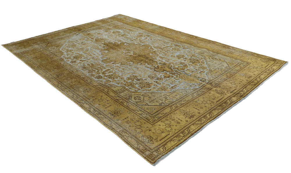 Vintage Royal Collection: Antique Persian Hand-Knotted Rugs in Stonewashed, Recoloured Finishes200 cm x 292 cm