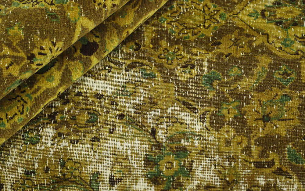 Vintage Royal Collection: Antique Persian Hand-Knotted Rugs in Stonewashed, Recoloured Finishes246 cm x 352 cm
