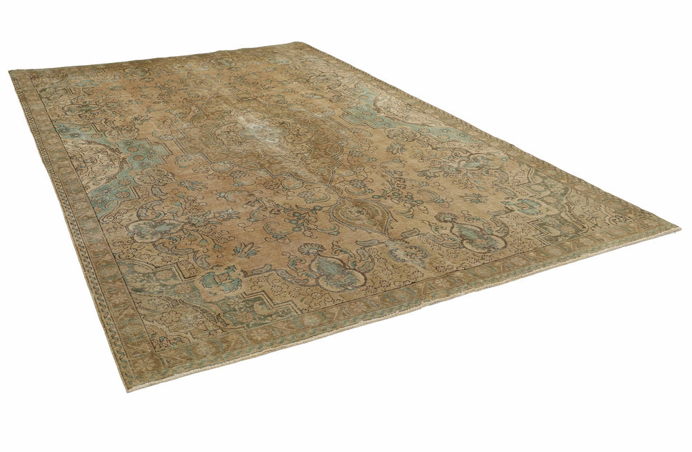 Vintage Royal Collection: Antique Persian Hand-Knotted Rugs in Stonewashed, Recoloured Finishes234 cm x 330 cm
