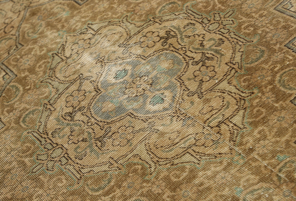 Vintage Royal Collection: Antique Persian Hand-Knotted Rugs in Stonewashed, Recoloured Finishes234 cm x 330 cm