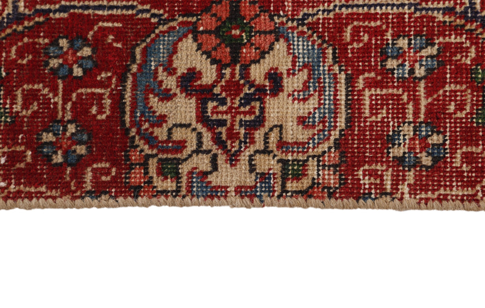 Vintage Royal Collection: Antique Persian Hand-Knotted Rugs in Stonewashed, Recoloured Finishes266 cm x 370 cm