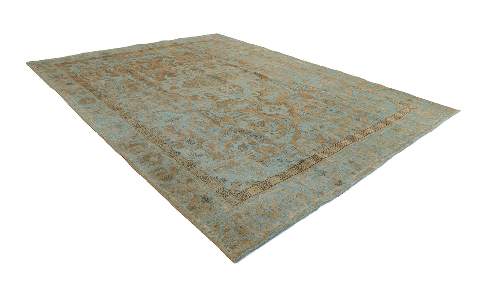 Vintage Royal Collection: Antique Persian Hand-Knotted Rugs in Stonewashed, Recoloured Finishes287 cm x 367 cm